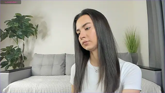 NicoleLuv online show from January 12, 2025, 1:05 pm