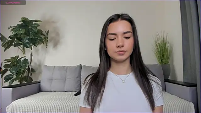 NicoleLuv online show from January 13, 2025, 1:06 pm