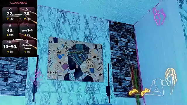 Snapshot of Queen_Cuarxxo chatting on November 30, 2025, 6:01 pm Queen Cuarxxo online show from November 30, 2025, 6:01 pm