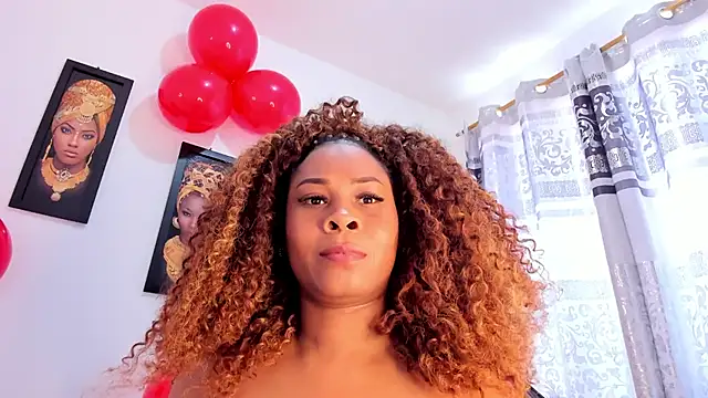 NatashaBenetti online show from February 26, 2025, 12:58 pm