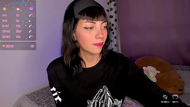 Snapshot of MiaGoth_ chatting on January 12, 2025, 3:07 am MiaGoth online show from January 12, 2025, 3:07 am