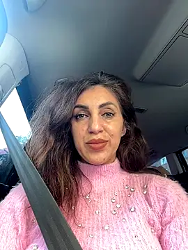 EmaSkyes online show from October 17, 2025, 6:38 am