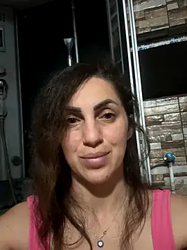 EmaSkyes online show from November 30, 2025, 8:13 pm