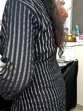Snapshot of kaamuk_shweta chatting on February 12, 2025, 3:16 pm kaamuk shweta online show from February 12, 2025, 3:16 pm