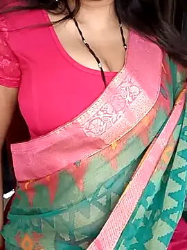 Snapshot of kaamuk_shweta chatting on March 9, 2025, 3:54 am kaamuk shweta online show from March 9, 2025, 3:54 am