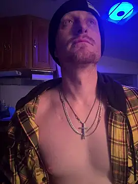 bigred0808 online show from April 22, 2026, 4:37 am