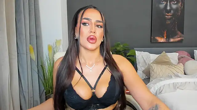 Sonia  Rey online show from November 15, 2025, 7:21 pm