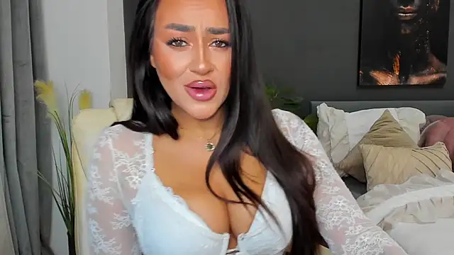 Sonia  Rey online show from March 31, 2026, 5:41 am