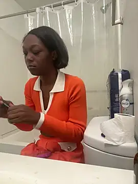 Snapshot of honeybrow chatting on December 26, 2024, 12:59 pm honeybrow online show from December 26, 2024, 12:59 pm