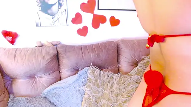 hinataleecs online show from February 28, 2025, 5:04 pm