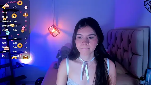 Snapshot of cassiehoward14 chatting on September 10, 2025, 7:03 pm cassiehoward14 online show from September 10, 2025, 7:03 pm