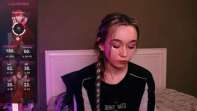 Kimiko   online show from December 15, 2025, 3:05 pm