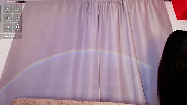 adara johnson   online show from October 26, 2025, 11:49 am