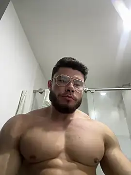 garageboy94 online show from February 7, 2025, 8:31 pm