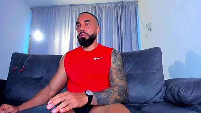 Snapshot of roman_muscle chatting on February 22, 2026, 10:52 pm roman muscle online show from February 22, 2026, 10:52 pm