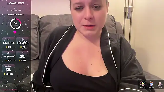 NaughtyWifeUK online show from November 21, 2025, 1:37 am