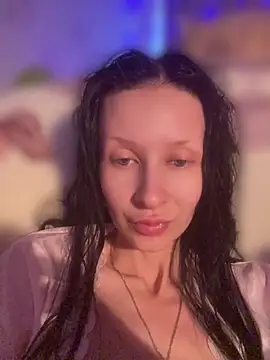 Starry Siren online show from April 16, 2026, 12:39 pm