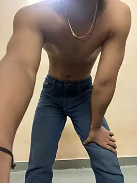 Snapshot of Shona5768 chatting on November 17, 2025, 8:42 am Shona5768 online show from November 17, 2025, 8:42 am