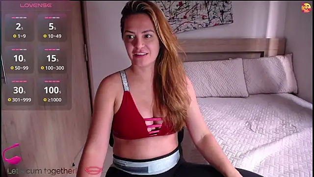 ParisW online show from December 22, 2025, 9:45 pm