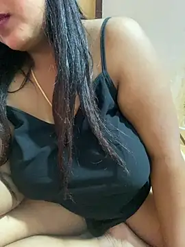Snapshot of Ayesha_mahi chatting on March 22, 2025, 11:53 pm Ayesha mahi online show from March 22, 2025, 11:53 pm