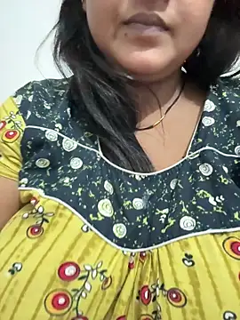 Snapshot of Ayesha_mahi chatting on September 15, 2025, 11:38 pm Ayesha mahi online show from September 15, 2025, 11:38 pm