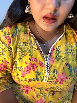 Snapshot of Ayesha_mahi chatting on October 25, 2025, 9:06 am Ayesha mahi online show from October 25, 2025, 9:06 am