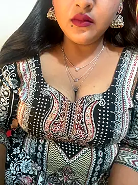 Snapshot of Ayesha_mahi chatting on November 18, 2025, 12:20 pm Ayesha mahi online show from November 18, 2025, 12:20 pm