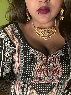Snapshot of Ayesha_mahi chatting on May 8, 2026, 8:19 am Ayesha mahi online show from May 8, 2026, 8:19 am