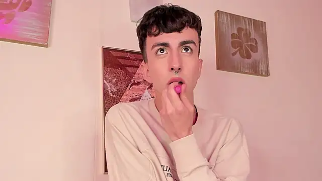 Snapshot of BrahmBelial_ chatting on December 21, 2024, 7:45 am BrahmBelial  online show from December 21, 2024, 7:45 am