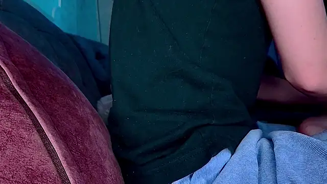 AgnesMillerS online show from December 4, 2024, 6:00 am