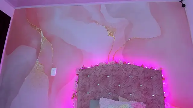 Daisy  rose online show from February 13, 2025, 11:06 am