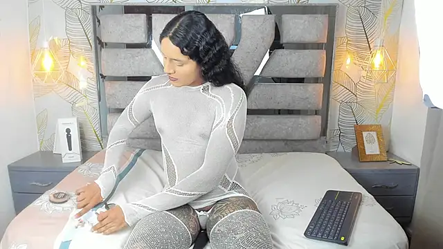 Alison Chan  online show from March 11, 2026, 4:24 pm