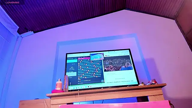  Abby 23  online show from November 12, 2025, 1:44 pm