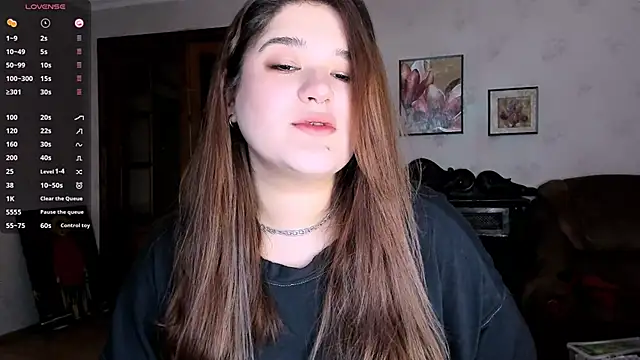 Snapshot of July_Slowdive chatting on March 7, 2025, 7:30 am July Slowdive online show from March 7, 2025, 7:30 am