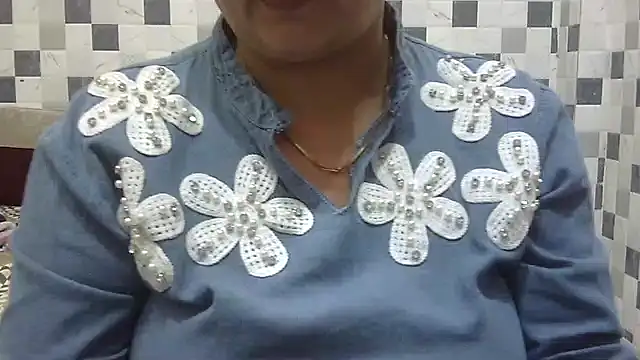 Snapshot of bhabhi_jaan11 chatting on February 10, 2026, 6:12 pm bhabhi jaan11 online show from February 10, 2026, 6:12 pm