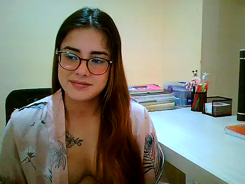 maliamiller online show from September 29, 2025, 4:28 am