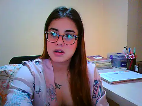 maliamiller online show from November 2, 2025, 6:27 am