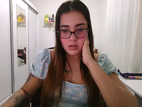 maliamiller online show from June 5, 2026, 6:52 am