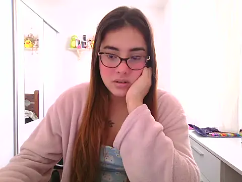 maliamiller online show from June 11, 2026, 1:31 pm