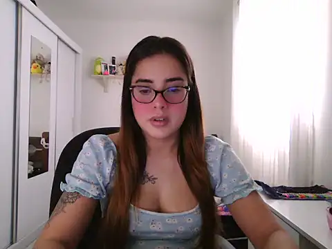 maliamiller online show from June 12, 2026, 12:15 pm