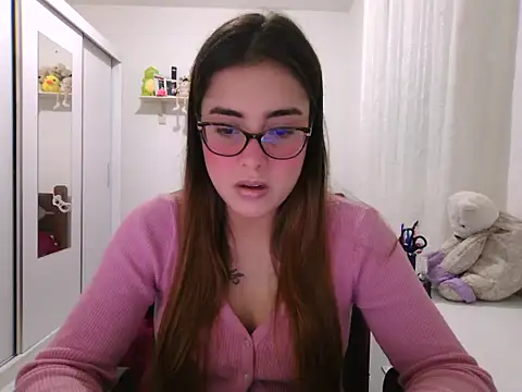 maliamiller online show from June 22, 2026, 9:01 pm