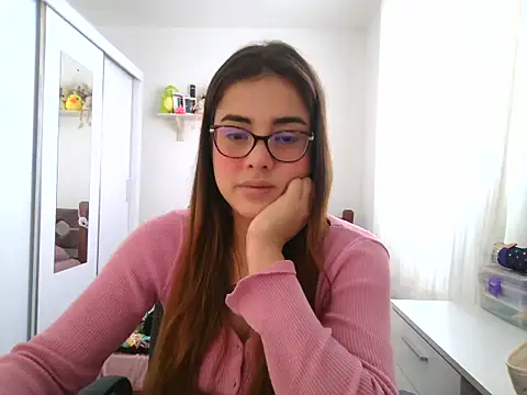 maliamiller online show from July 7, 2026, 4:22 pm