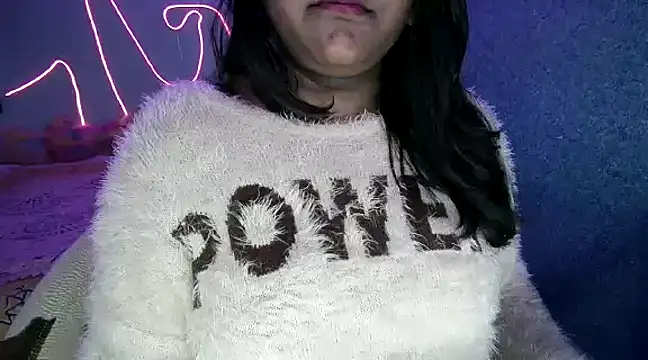 Snapshot of expression_queen chatting on February 2, 2025, 7:14 pm expression queen online show from February 2, 2025, 7:14 pm