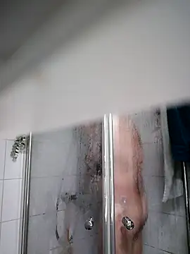 Snapshot of Tommi3720 chatting on March 17, 2025, 9:55 pm Tommi3720 online show from March 17, 2025, 9:55 pm