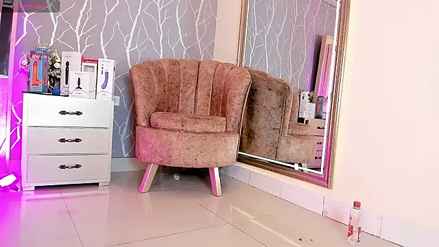 vanessa guzman2 online show from February 22, 2025, 4:40 pm