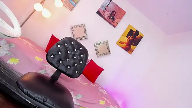 kattadoll online show from January 28, 2025, 4:52 pm