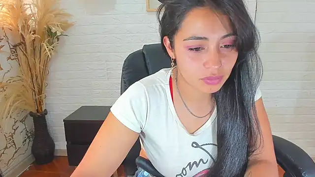 Aisha 09 online show from March 1, 2025, 2:55 pm