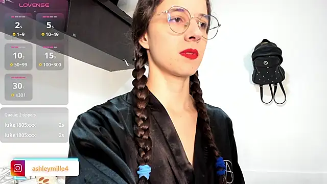  ashleymiller online show from September 10, 2025, 8:31 pm