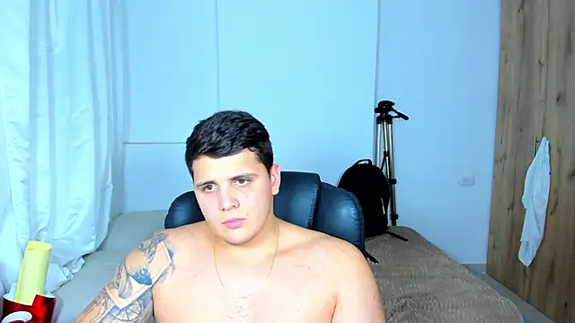 jhonstark09 online show from March 15, 2025, 10:11 pm