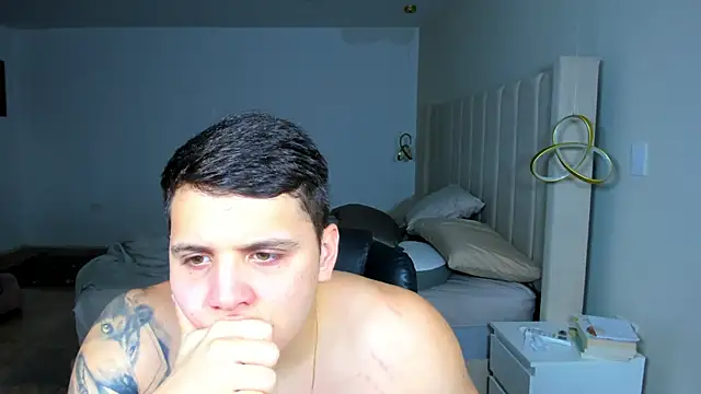 jhonstark09 online show from September 8, 2025, 8:52 pm